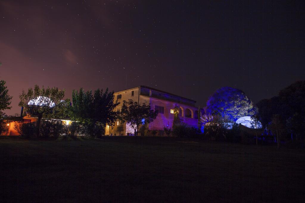 Mil Estrelles Villa Cornellá de Terri Eksteriør billede